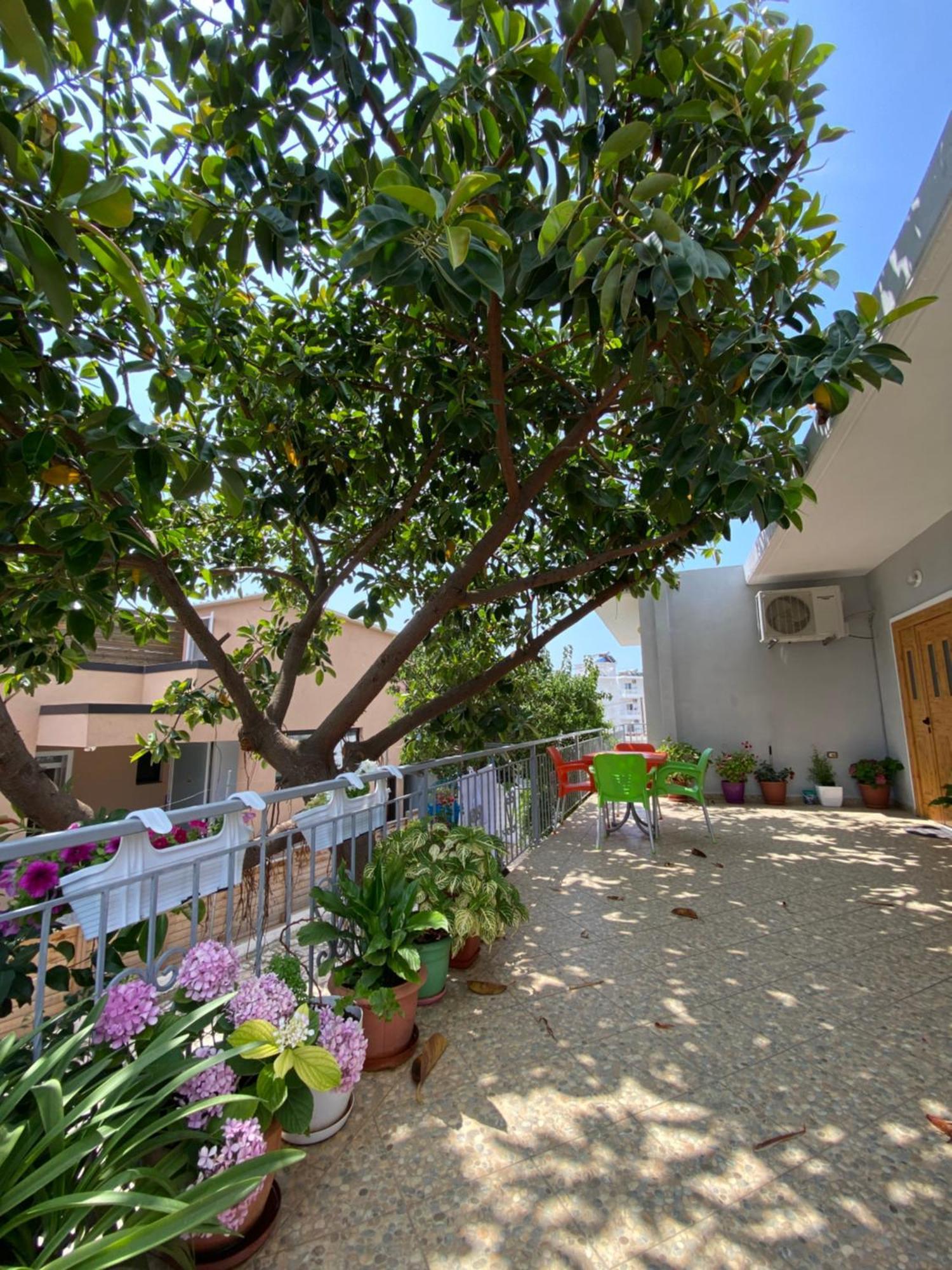 Albi'S Guesthouse Ksamil Bagian luar foto