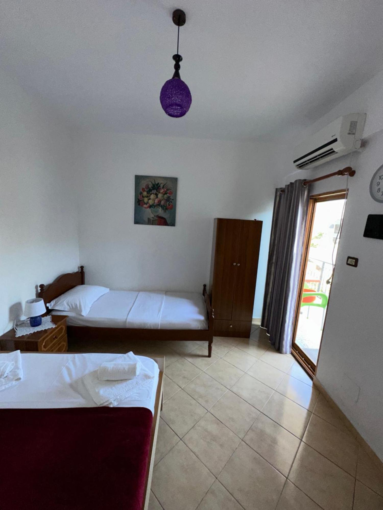 Albi'S Guesthouse Ksamil Bagian luar foto