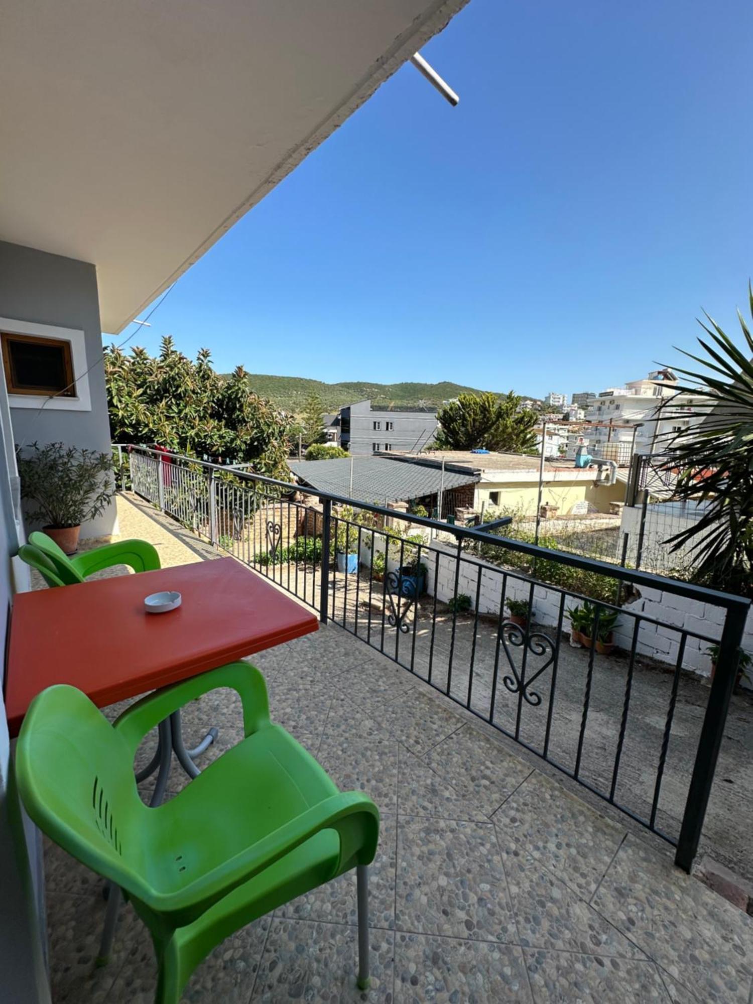 Albi'S Guesthouse Ksamil Bagian luar foto
