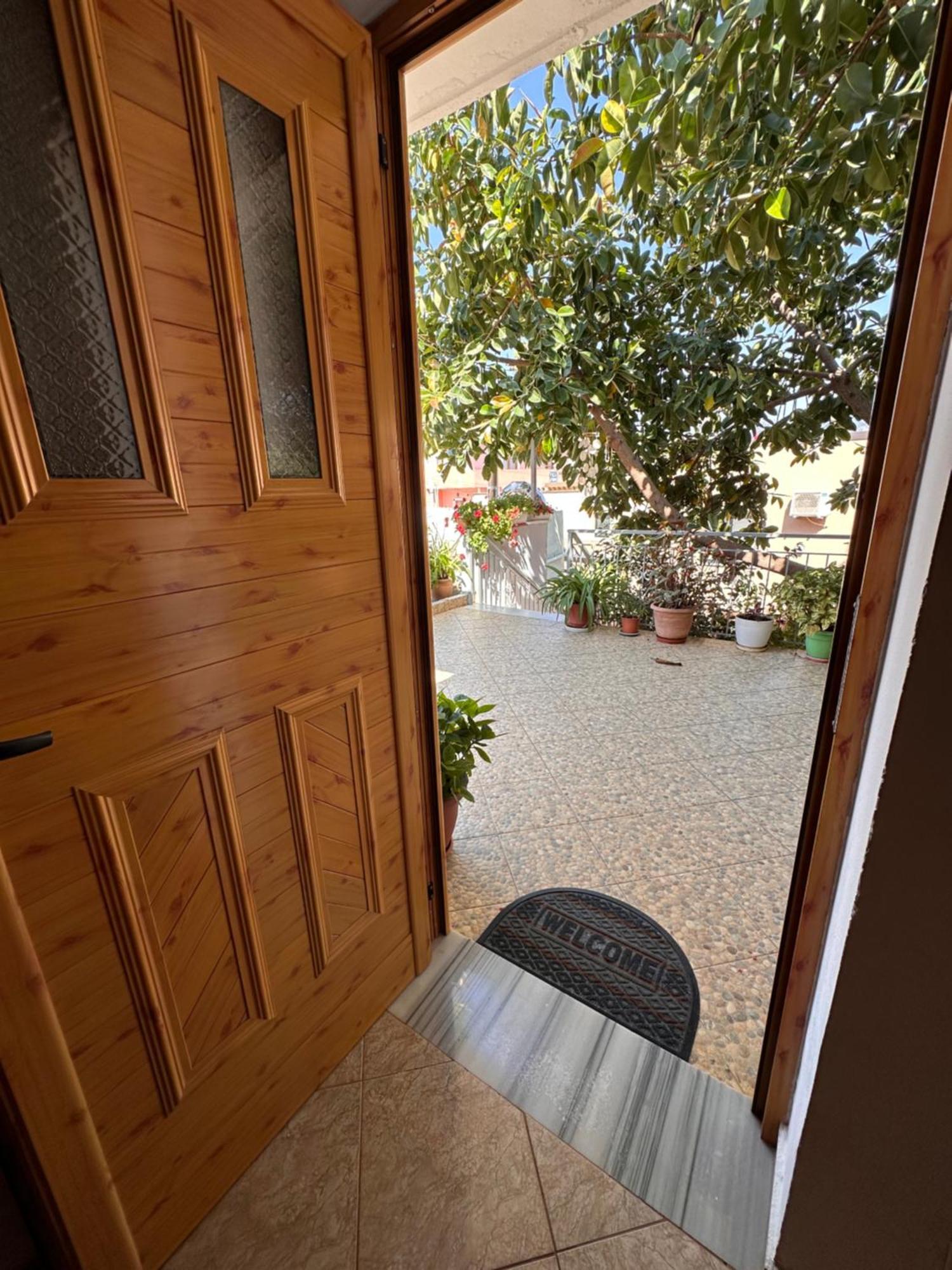 Albi'S Guesthouse Ksamil Bagian luar foto
