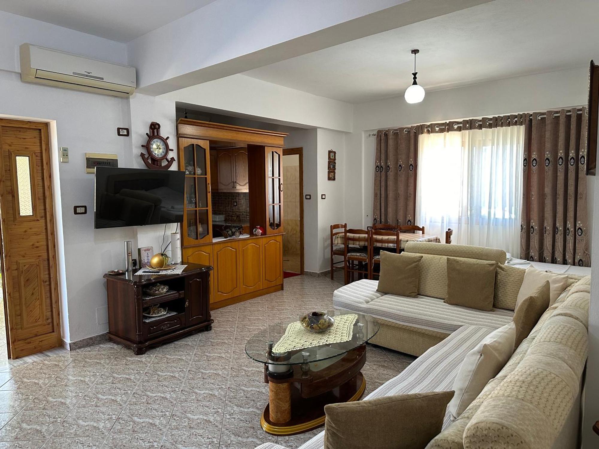 Albi'S Guesthouse Ksamil Bagian luar foto