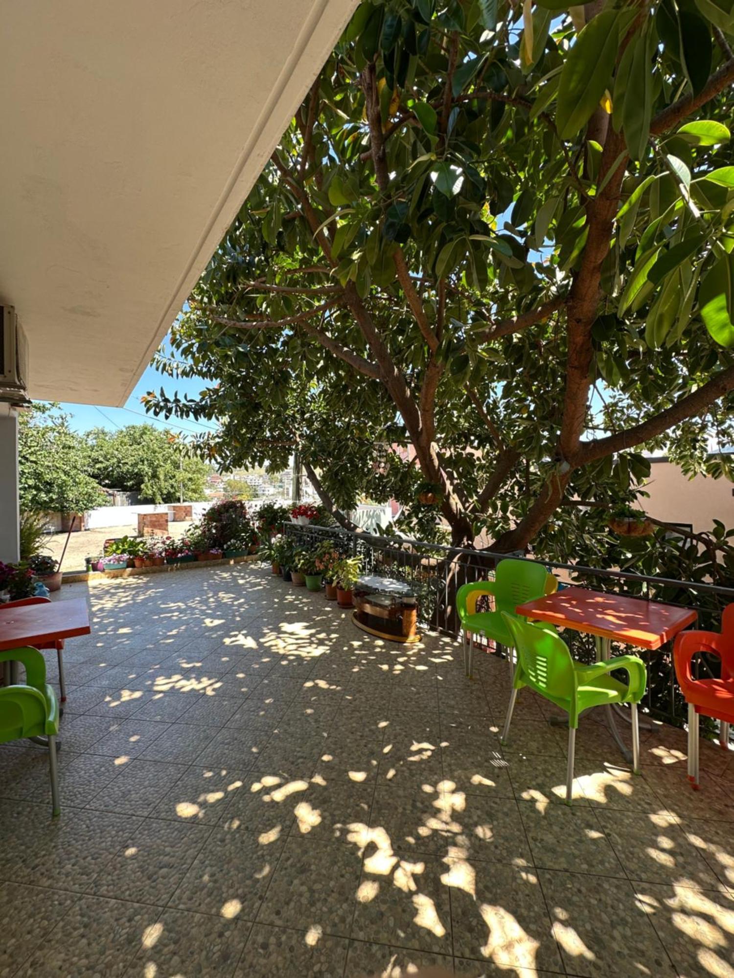Albi'S Guesthouse Ksamil Bagian luar foto